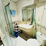 Victoria Two Bedroom Sunny *