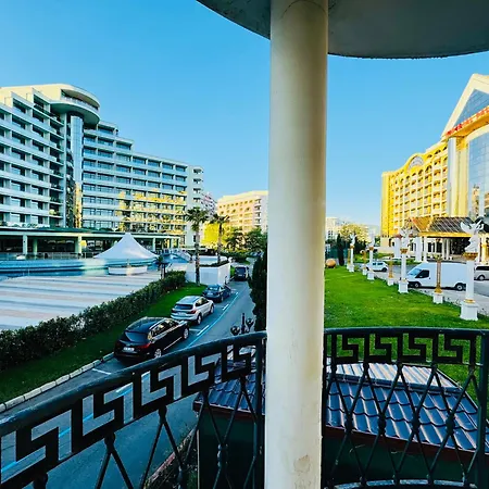 Apartment Victoria Two Bedroom Sunny *