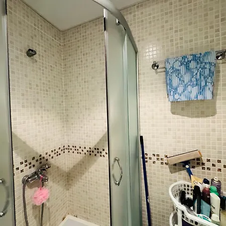 Victoria Two Bedroom Sunny Lägenhet Slăntjev Brjag