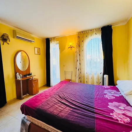 Victoria Two Bedroom Sunny Napospart