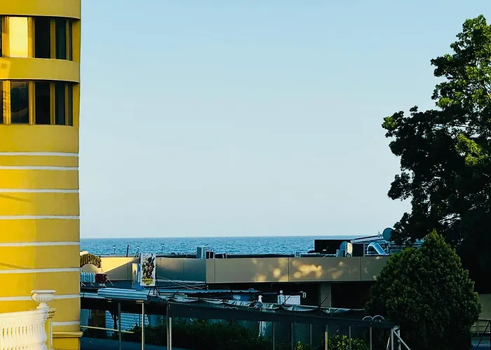 아파트 Victoria Two Bedroom Sunny