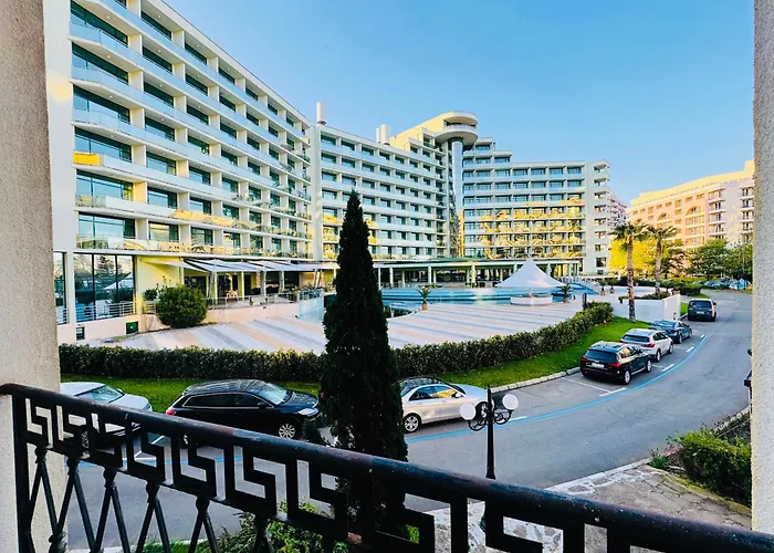 Victoria Two Bedroom Sunny 써니비치